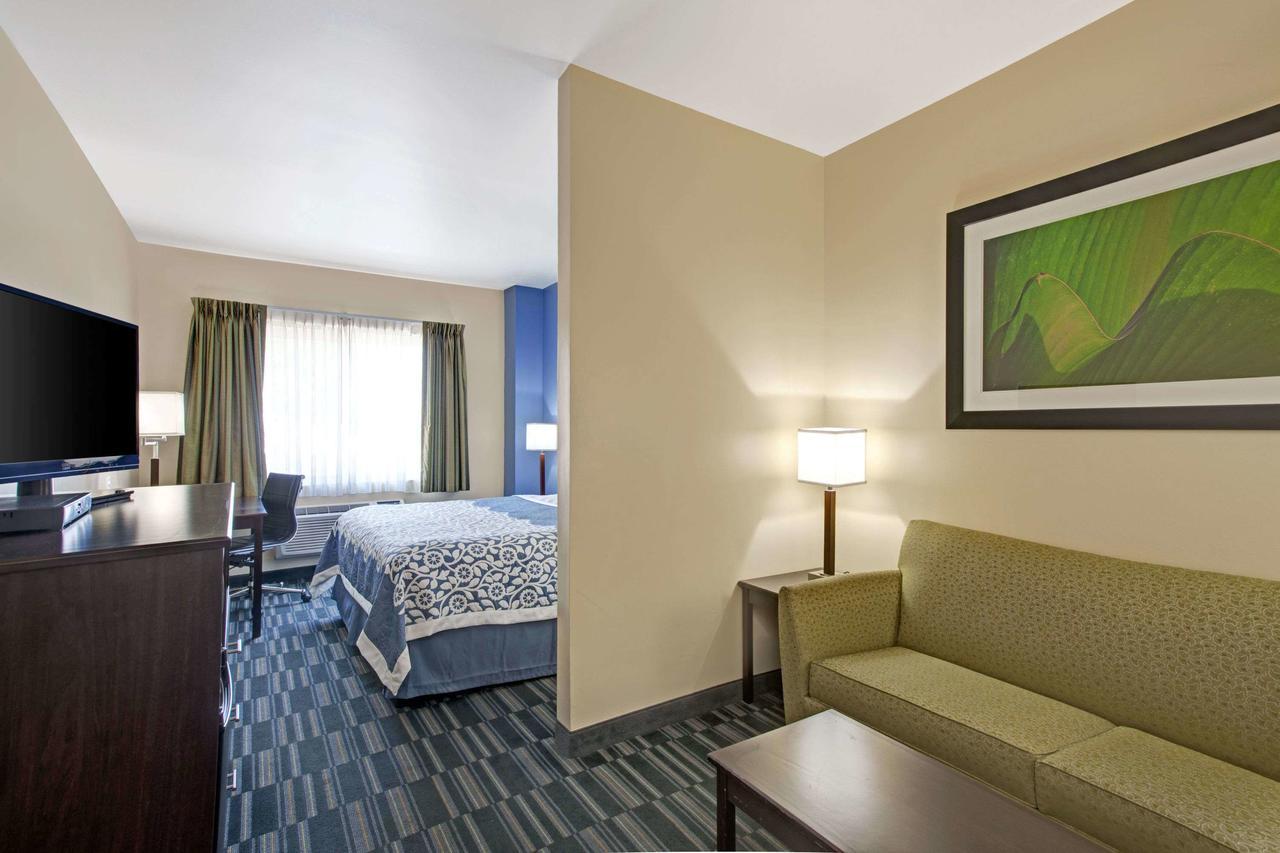 Days Inn & Suites By Wyndham Ozone Park/Jfk Airport New York Eksteriør billede