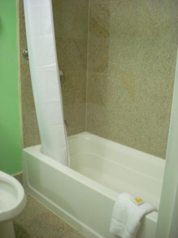 Days Inn & Suites By Wyndham Ozone Park/Jfk Airport New York Værelse billede