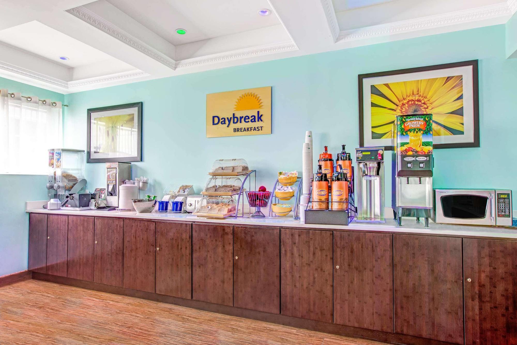 Days Inn & Suites By Wyndham Ozone Park/Jfk Airport New York Eksteriør billede