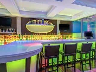 Days Inn & Suites By Wyndham Ozone Park/Jfk Airport New York Eksteriør billede
