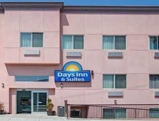 Days Inn & Suites By Wyndham Ozone Park/Jfk Airport New York Eksteriør billede